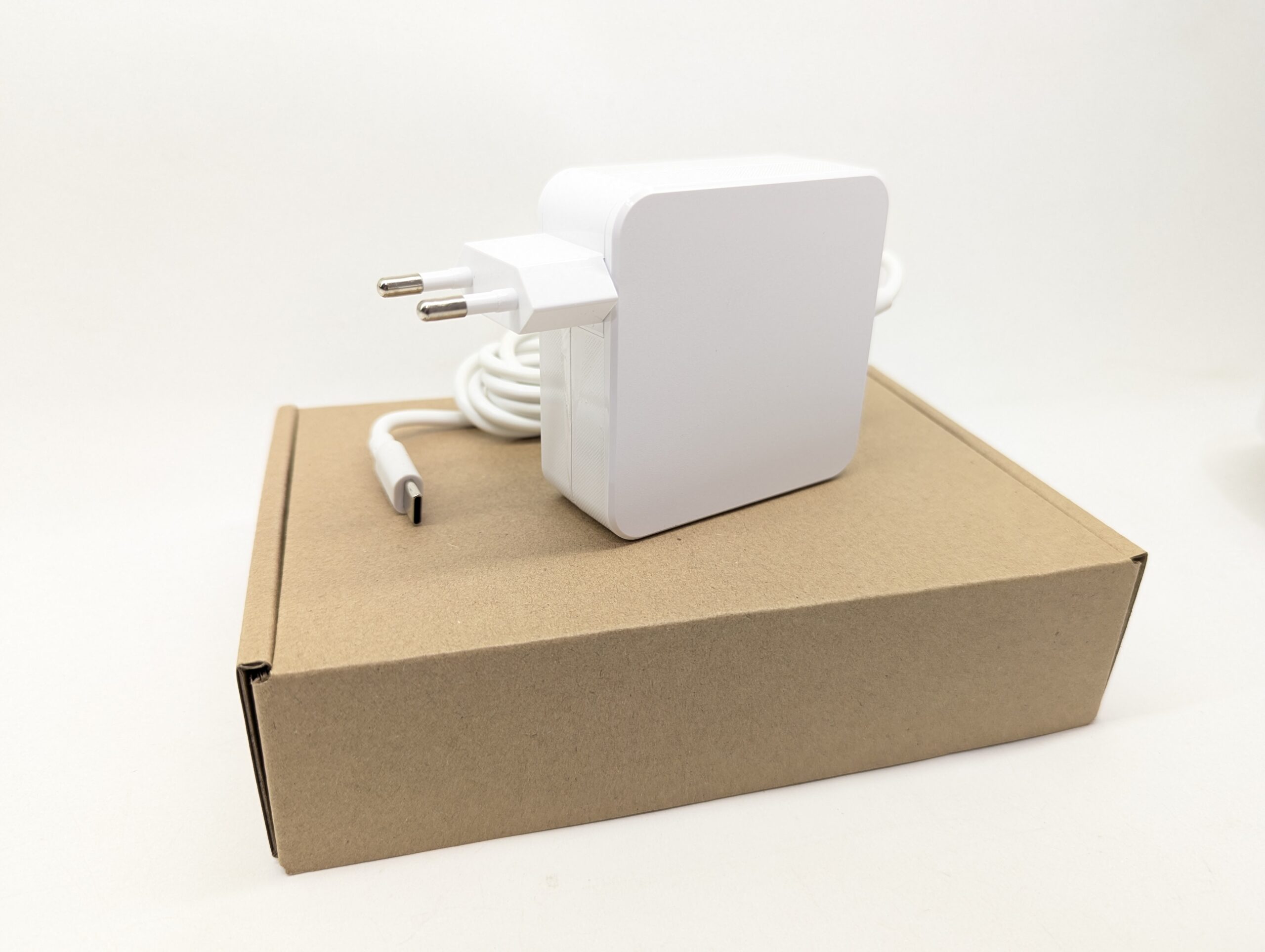 Блок питания зарядка HW-200325EP0 для ноутбука Huawei Honor USB Type-C 65W