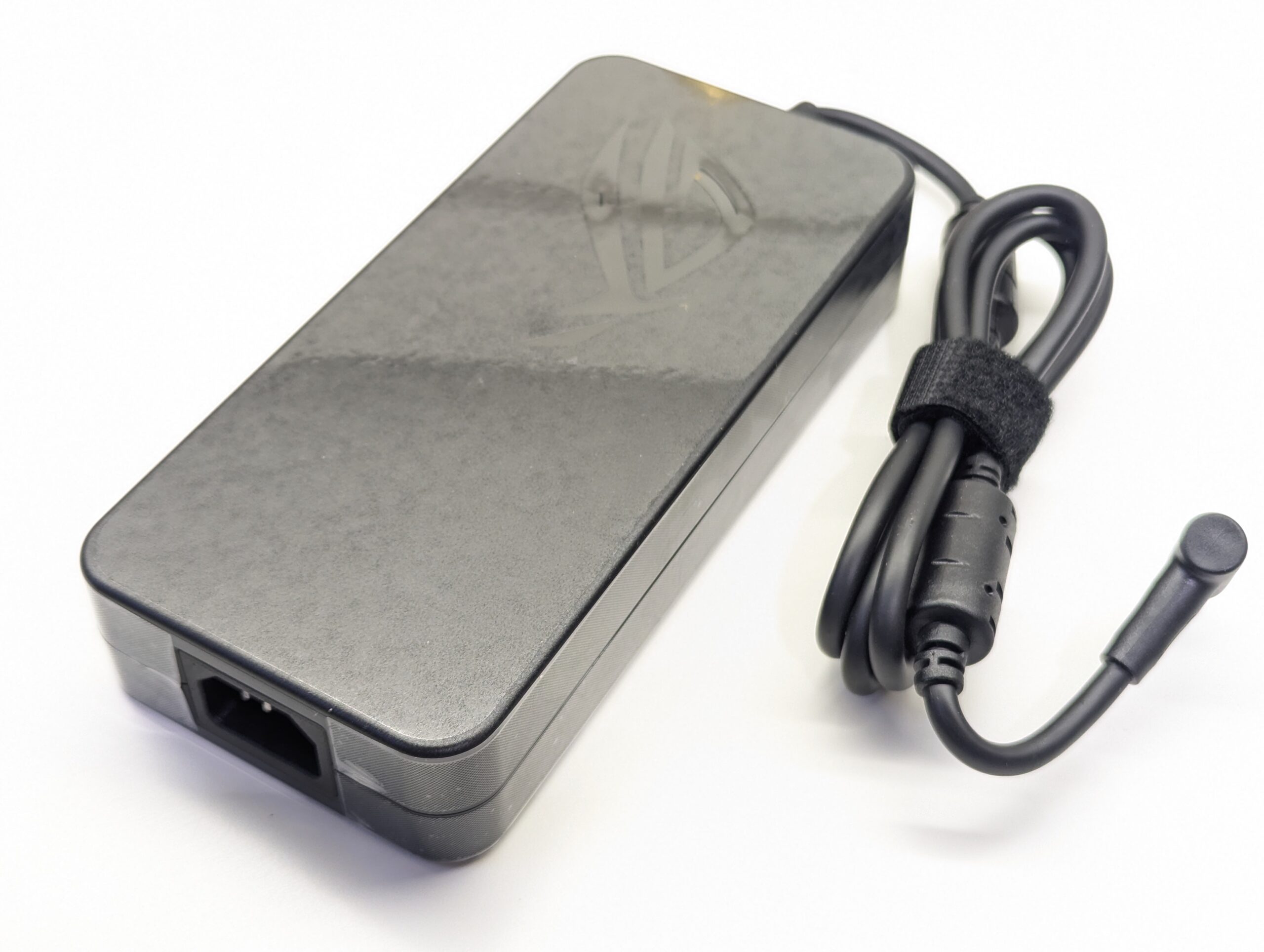 Блок питания ADP-280BB B для Asus ROG Chimera G703GI, Strix G15 G513QY, SCAR 17 G732LWS, Zephyrus S GX701GW (20V 14A 280W 6.0×3.7мм)