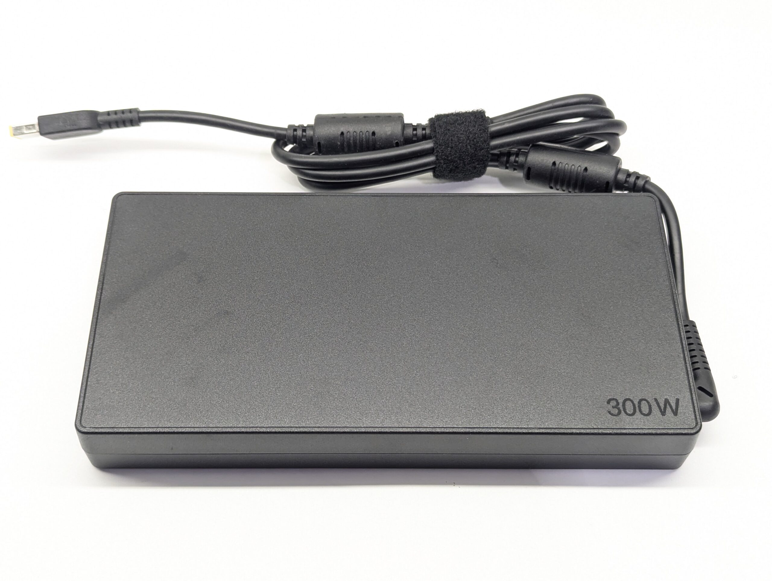 Блок питания ADL300SDC3A для Lenovo Legion 5 15ARH7H, 16ARH7H, Legion 7 16ARHA7 (20V 15A 300W)