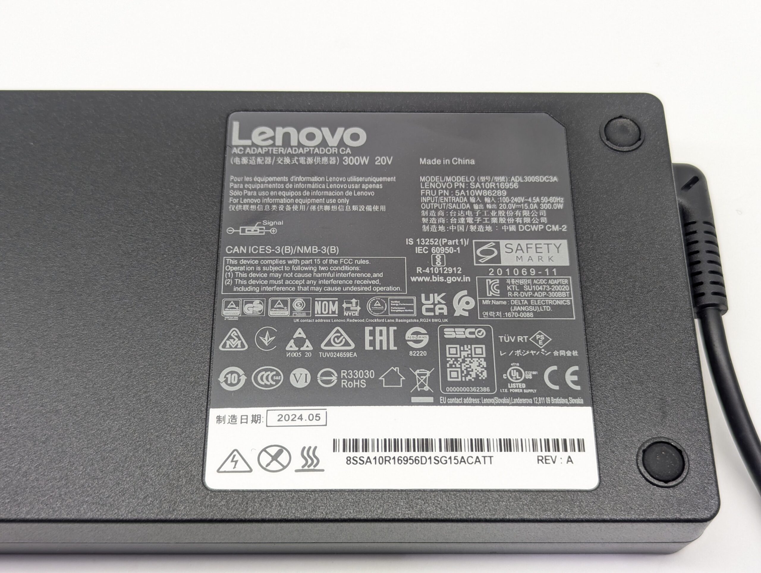 Блок питания ADL300SDC3A для Lenovo Legion 5 15ARH7H, 16ARH7H, Legion 7 16ARHA7 (20V 15A 300W)