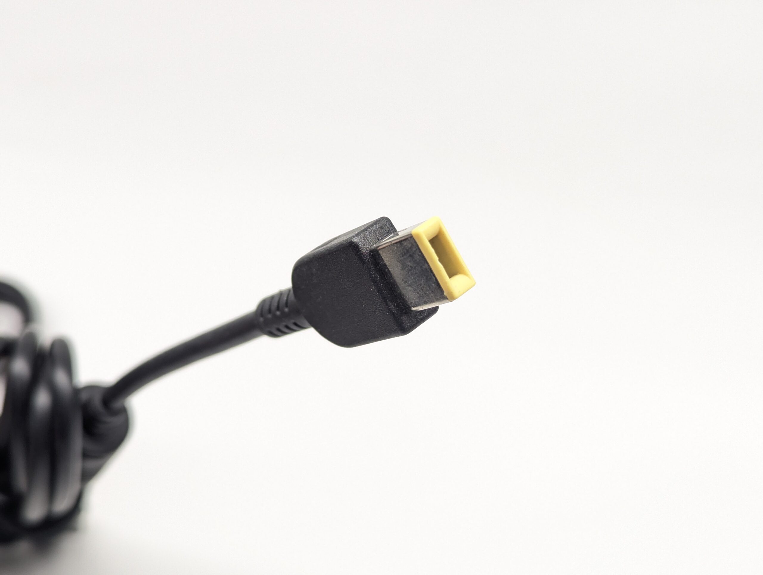 Блок питания ADL300SDC3A для Lenovo Legion 5 15ARH7H, 16ARH7H, Legion 7 16ARHA7 (20V 15A 300W)